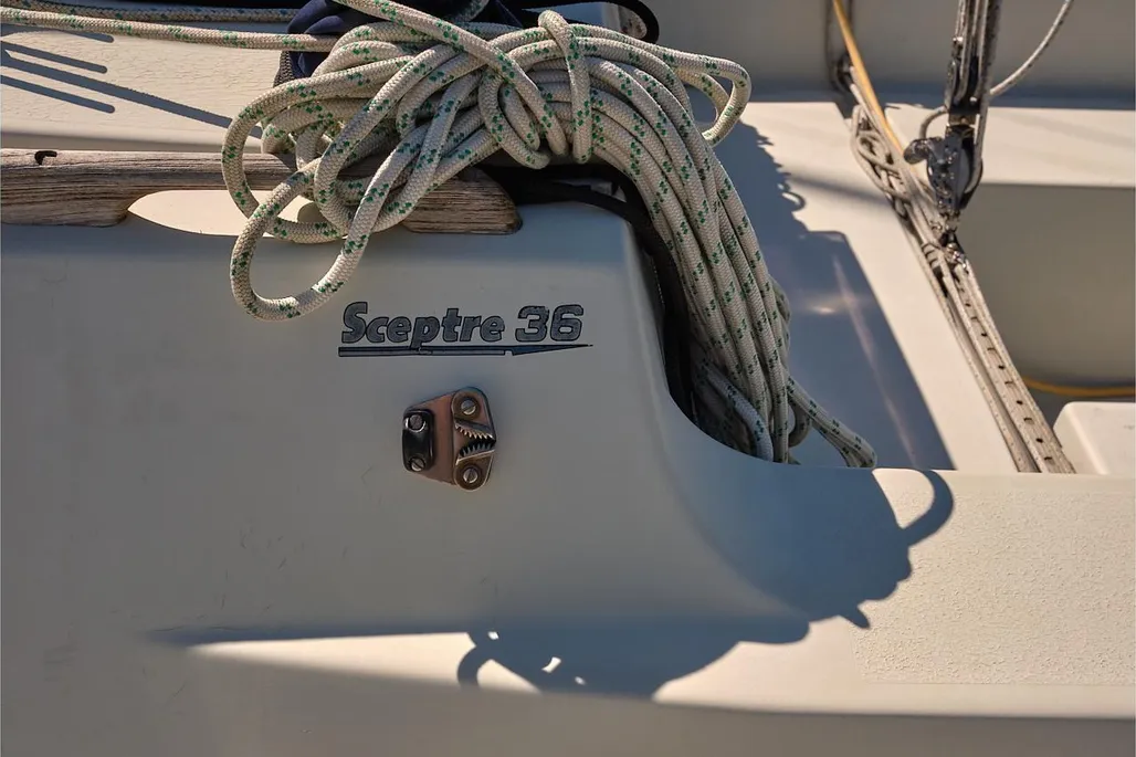 1980-sceptre-36-sail-9478858-20240722174031627-1_XLARGE.jpg