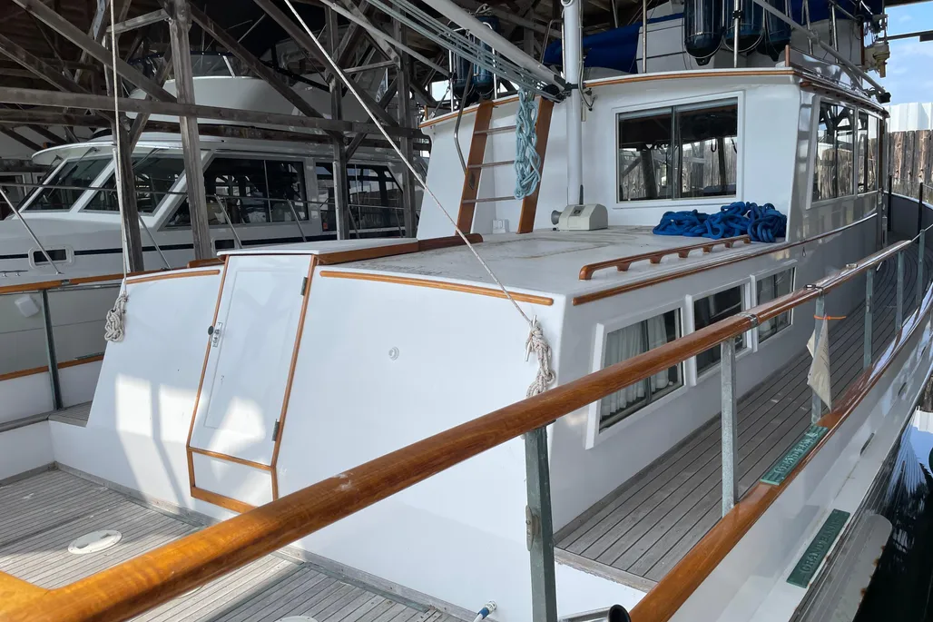 1964-grand-banks-42-classic-power-9882253-20250810070005999-2.jpg