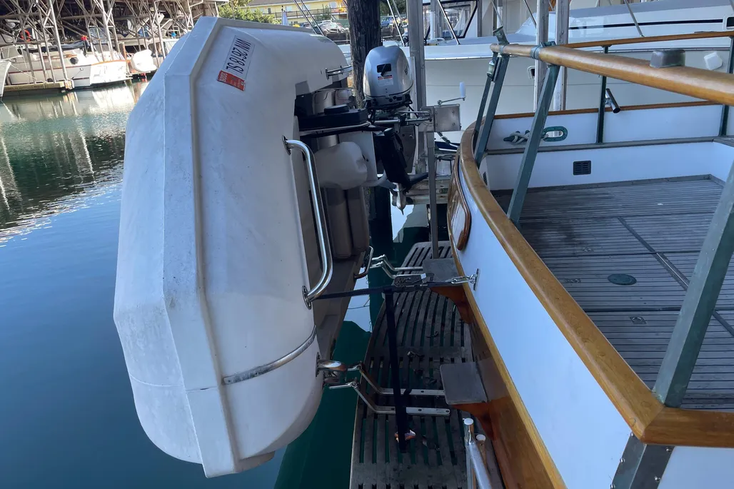 1964-grand-banks-42-classic-power-9882253-20250913190705880-2.jpg
